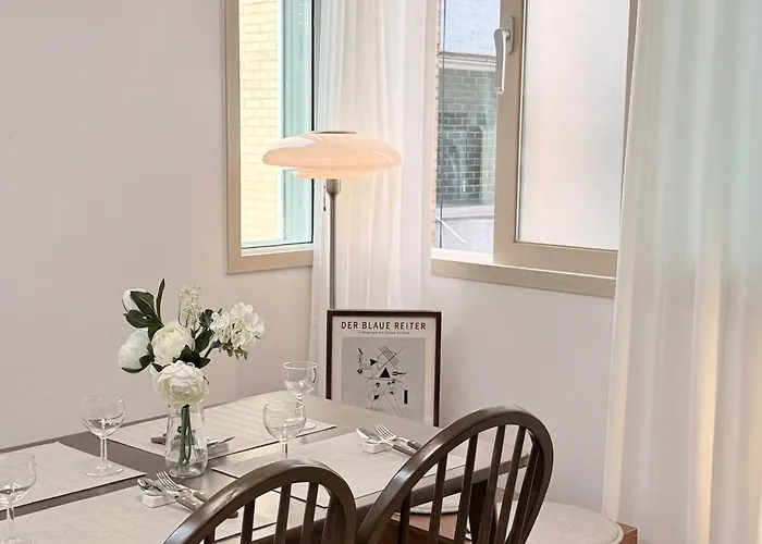 Hongdae Yeonnam Mangwon Walking Distance 3qbed Airport Railroad Luggage Storage Parking Appartement