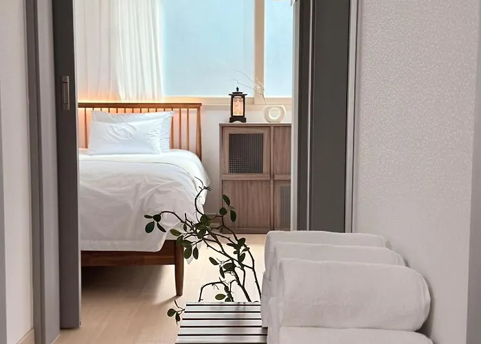Hongdae Yeonnam Mangwon Walking Distance 3qbed Airport Railroad Luggage Storage Parking Appartement *